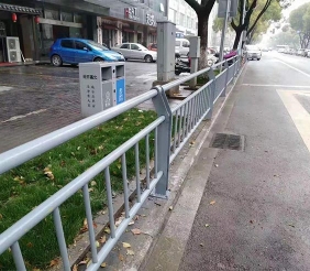 道路橋梁護(hù)欄